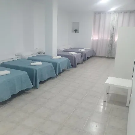 Bed & Breakfast Pension Rosaline Valencia