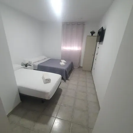 Bed & Breakfast Pension Rosaline Valencia